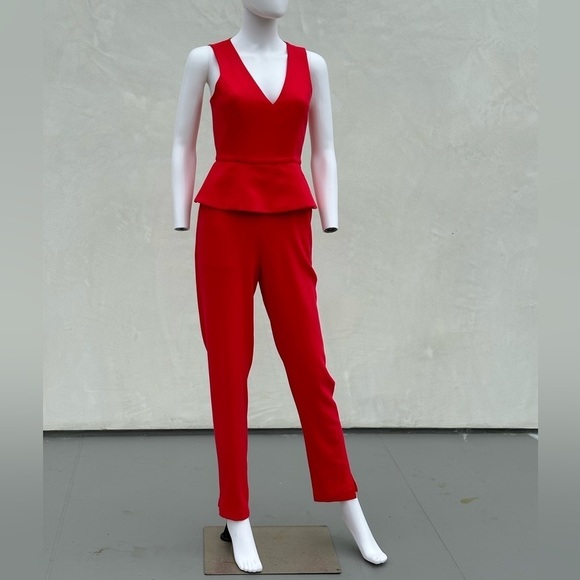 BCBG MaxAzria Cerys Peplum Jumpsuit lipstick red, V Neck Sleeveless Size  0 NWT - Picture 3 of 12